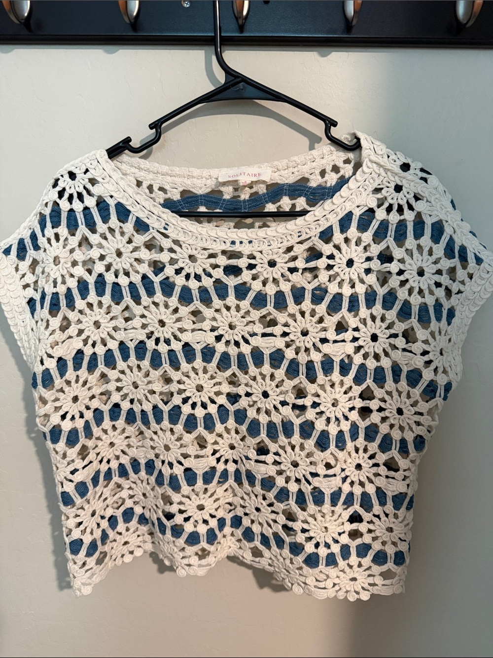 Solitaire White Crochet Crop Top with Blue Liner